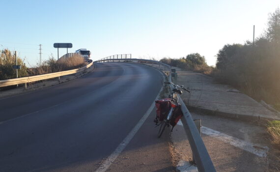 VERDES EQUO SOLICITA UN CARRIL-BICI QUE UNA EL HOSPITAL CON EL CASCO URBANO Verdes Equo Andalucía