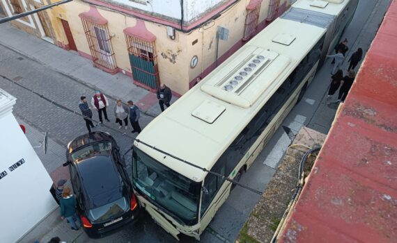 Verdes EQUO responsabiliza al Gobierno municipal del accidente con autobús en Teresa de Calcuta Verdes EQUO responsabiliza al Gobierno municipal del accidente con autobús en Teresa de Calcuta Verdes Equo Andalucía