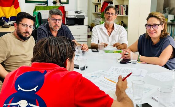 Sumar, IU y Verdes Equo se reúnen con el comité de empresa de Versar Global para abordar la situación laboral en la Base Naval de Rota Verdes Equo Andalucía
