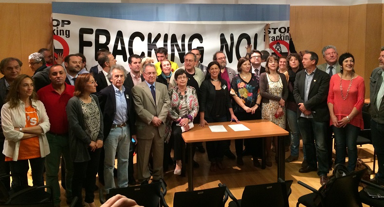 EQUO Andalucía exige de nuevo a la Junta la prohibición total del fracking en base al compromiso firmado en el Congreso por más de 20 partidos EQUO Andalucía exige de nuevo a la Junta la prohibición total del fracking en base al compromiso firmado en el Congreso por más de 20 partidos Verdes Equo Andalucía
