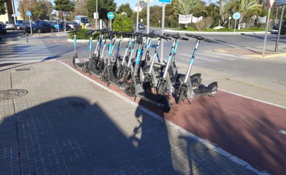 Verdes EQUO Rota propone el cambio de ubicación del rastrillo de segunda mano de los domingos y que no se ocupe el carril bici Verdes EQUO Rota propone el cambio de ubicación del rastrillo de segunda mano de los domingos y que no se ocupe el carril bici Verdes Equo Andalucía
