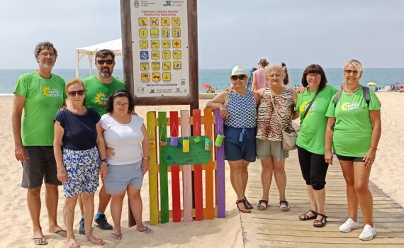 Verdes EQUO Rota inicia la cuarta campaña "Orillas sin Colillas" a la que se une la Asociación de Personas con Discapacidad Verdes EQUO Rota inicia la cuarta campaña "Orillas sin Colillas" a la que se une la Asociación de Personas con Discapacidad Verdes Equo Andalucía