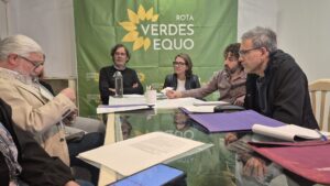 Reunión de la plataforma por el tren Costa Noroeste y la diputada de Sumar, Esther Gil de Reboleño Verdes Equo Andalucía