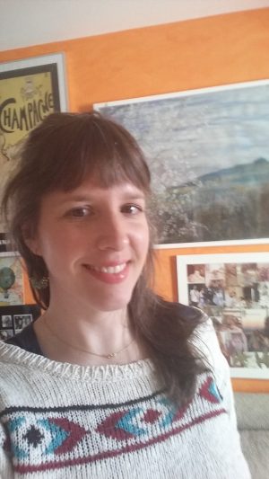 EQUO Rota Verdes instala colilleros en la playa EQUO Rota Verdes instala colilleros en la playa Verdes Equo Andalucía